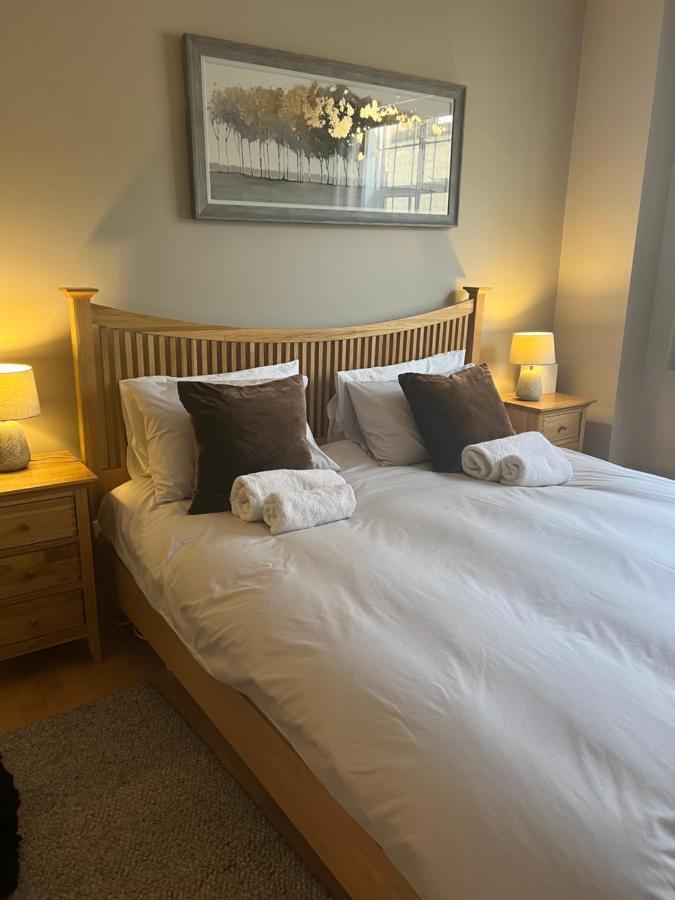 2 Bedroom Apartment Just Off Kings Road Londra Esterno foto